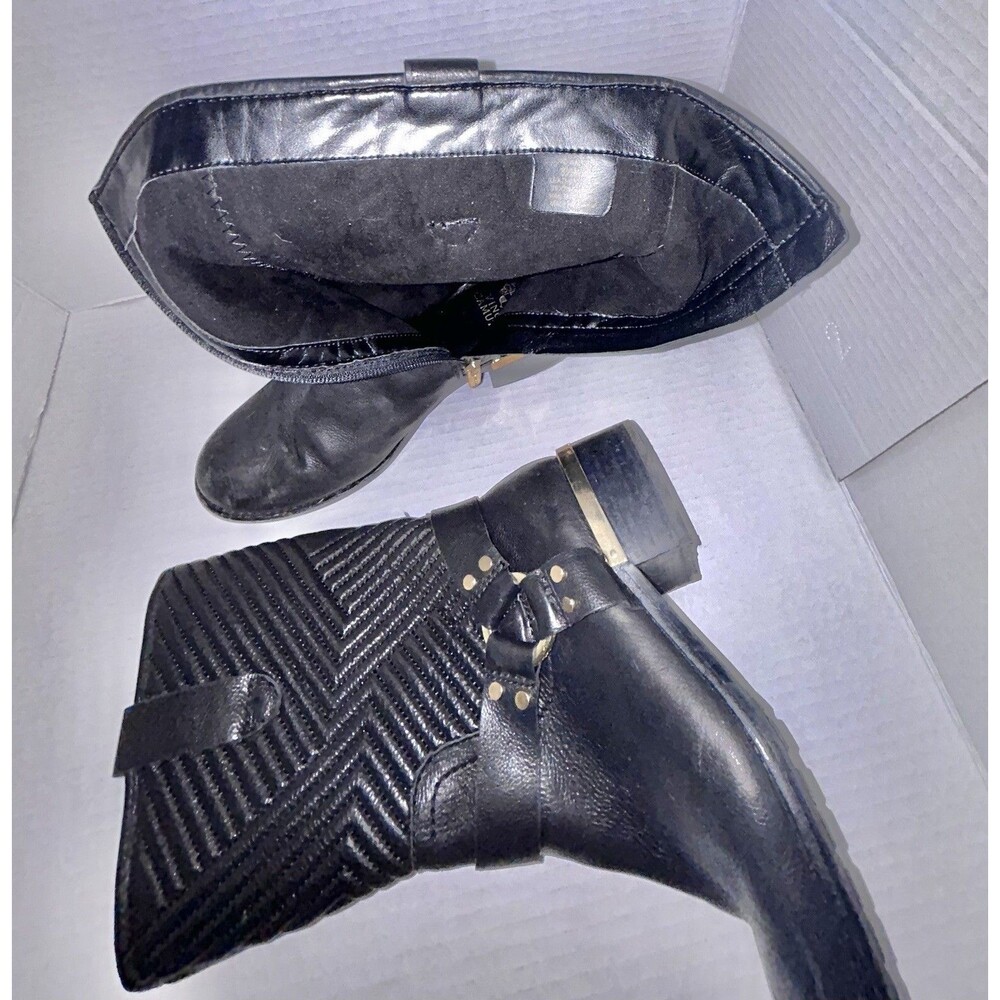Moto Boots Women's Size 8.5 Black Quilted Leather Side Zip Vince Camuto - Picture 8 of 15